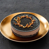 今月のプレゼントベルギー産チョコムースケーキ
